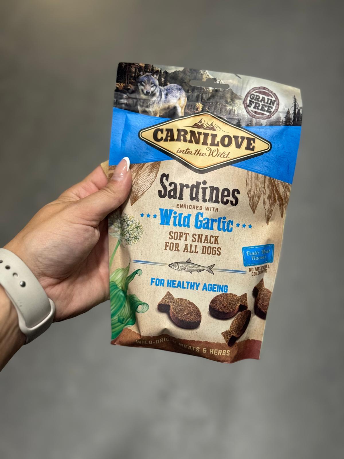 De vierde product foto voor Carnilove Soft Snack Sardientjes / Wilde Knoflook