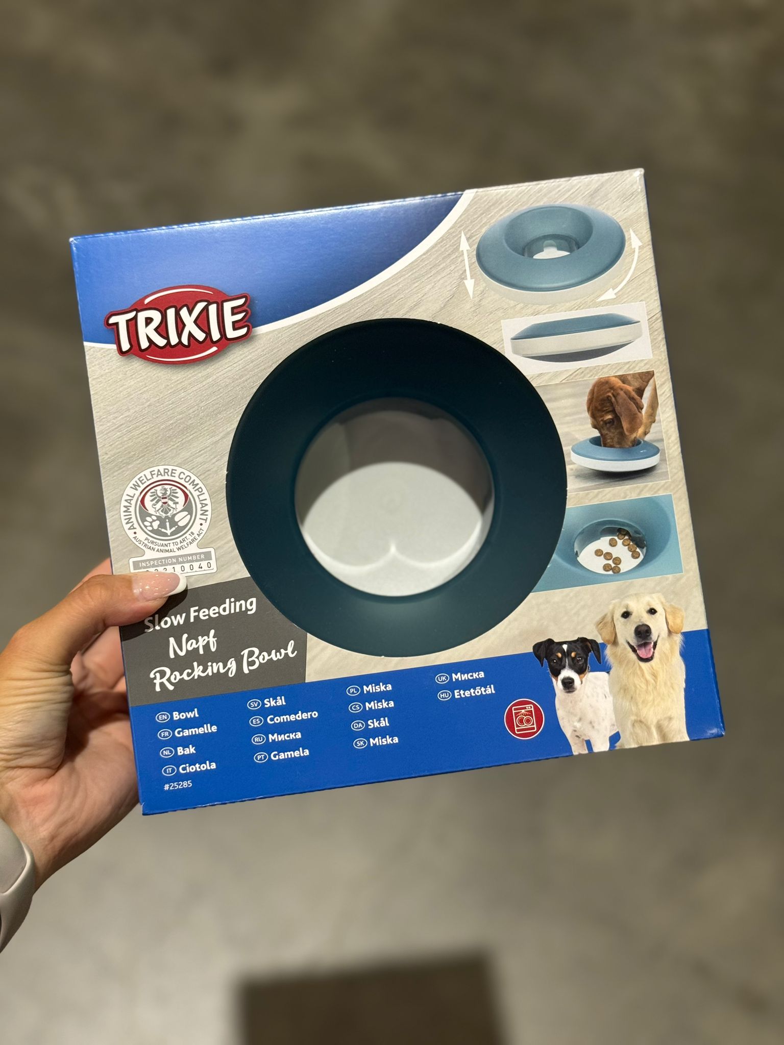 De product foto voor Trixie Slowfeeding Rocking Bowl Kunststof / Trp Grijs / Blauw