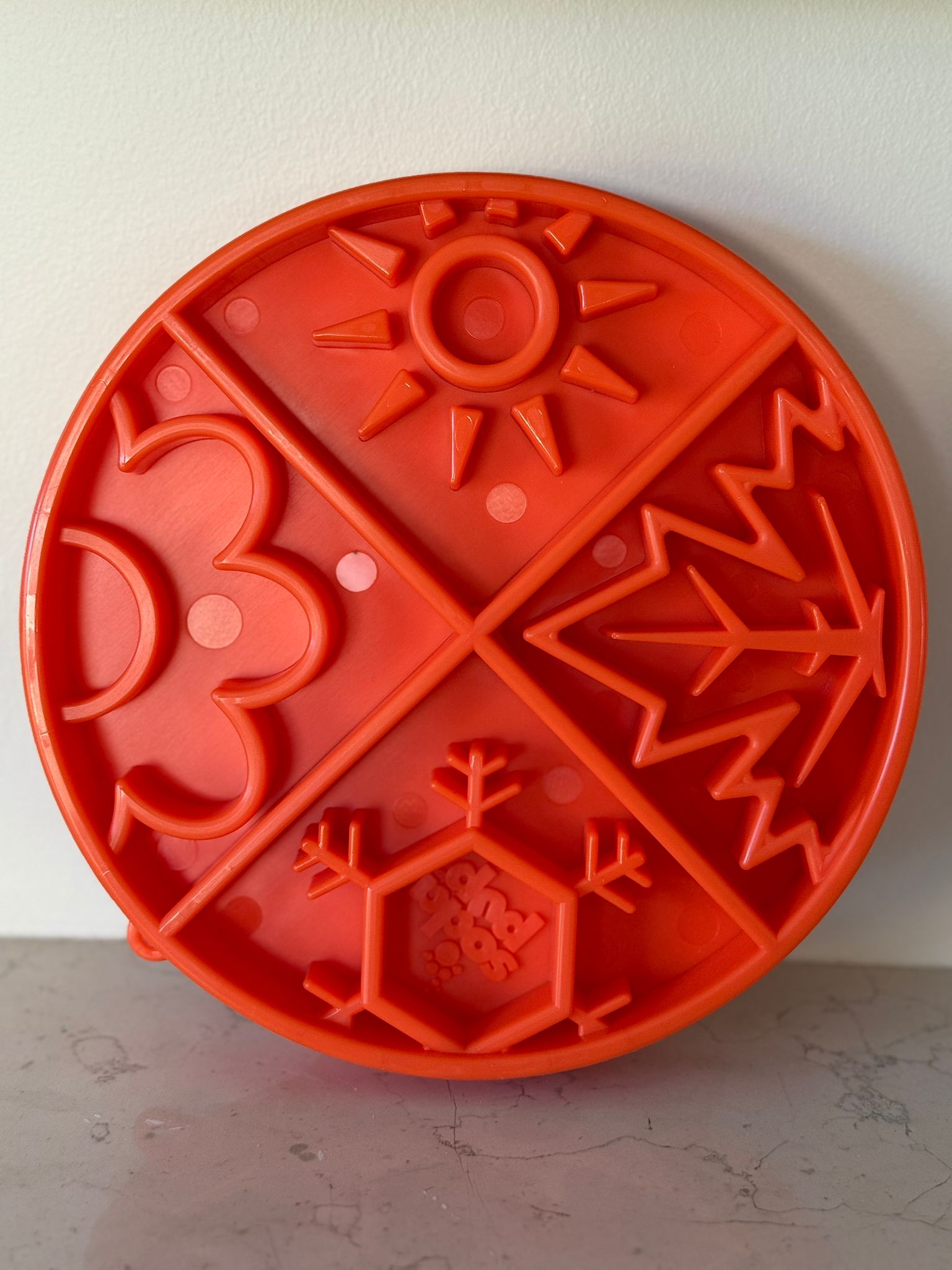 De product foto voor Sodapup Four Seasons Design Shallow eBowl Slow Feeder - Orange