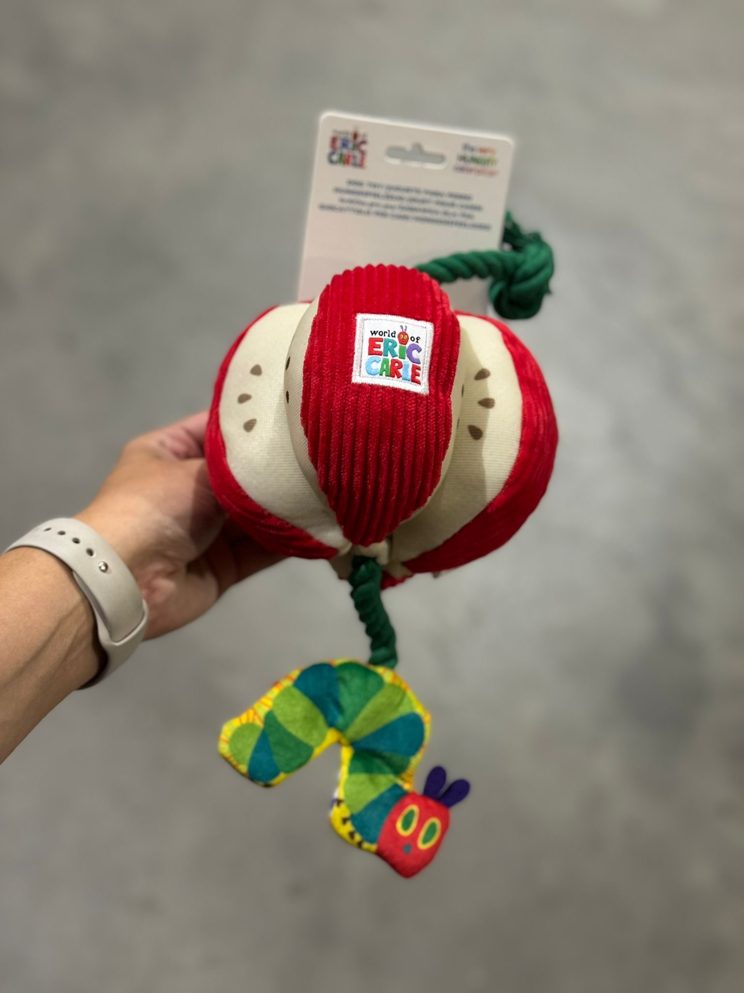 De vierde product foto voor Eric Carle Pluche Rupsje Nooitgenoeg Appel met Flostouw