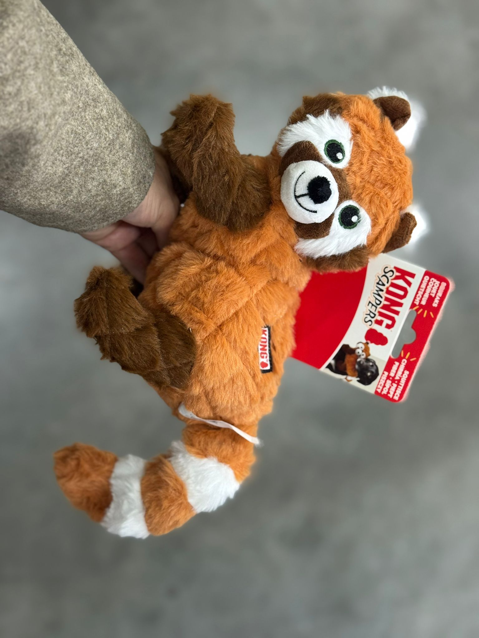 De product foto voor Kong Scampers Rode Panda