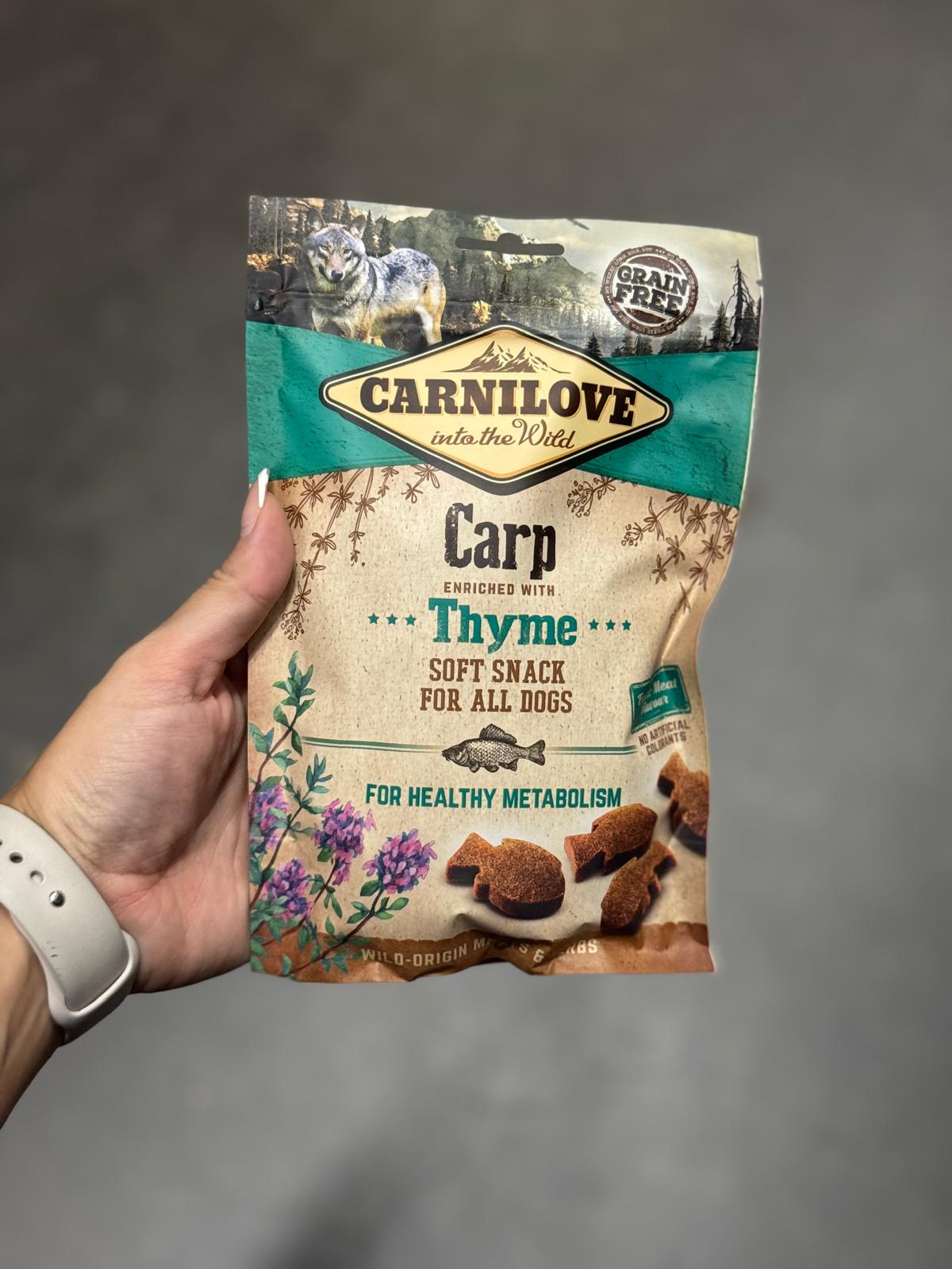 De product foto voor Carnilove Soft Snack Karper / Tijm
