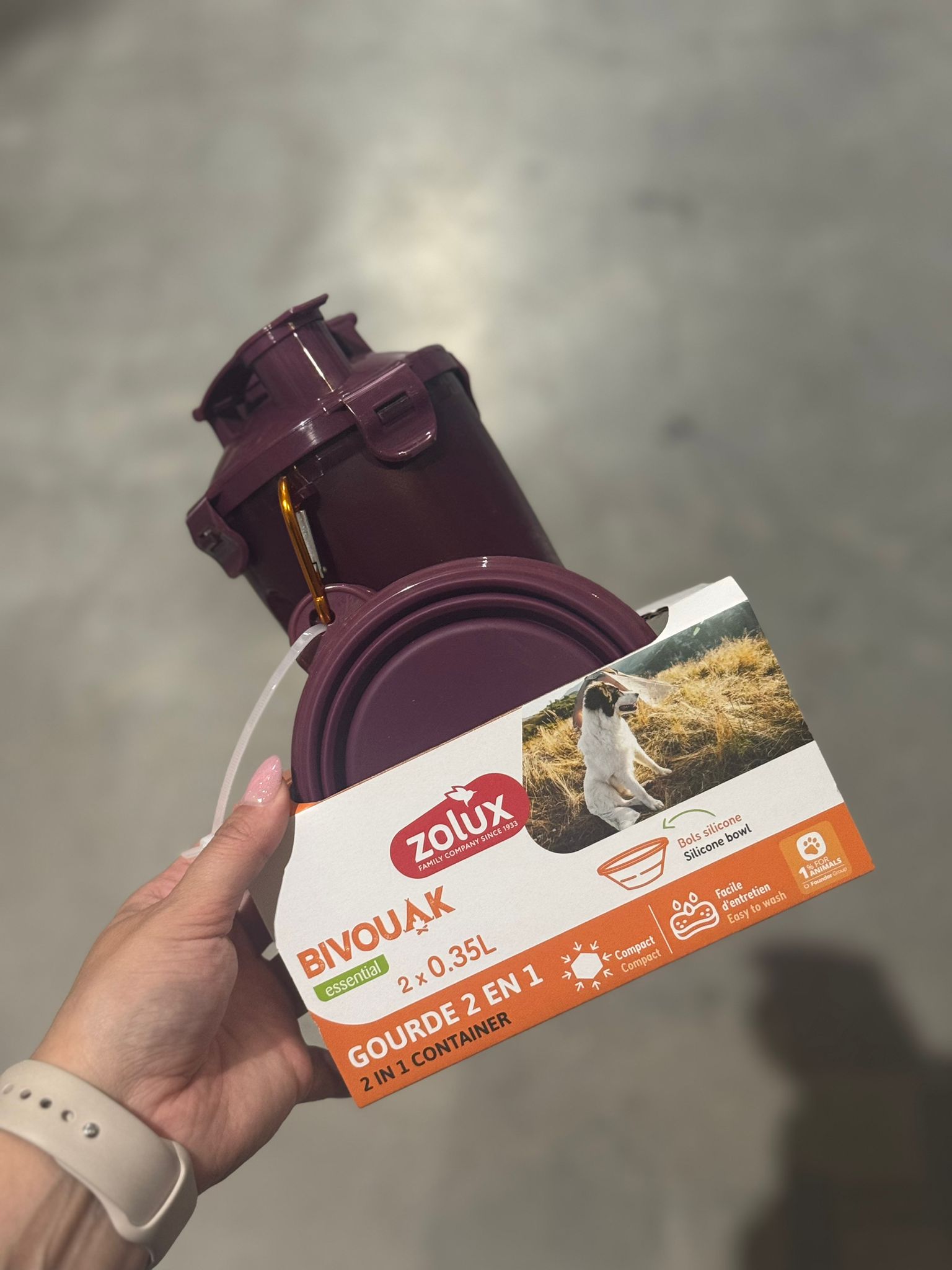De vierde product foto voor Zolux Bivouak 2-in-1 Reisset Fles Met VoerbakDrinkbak Rood