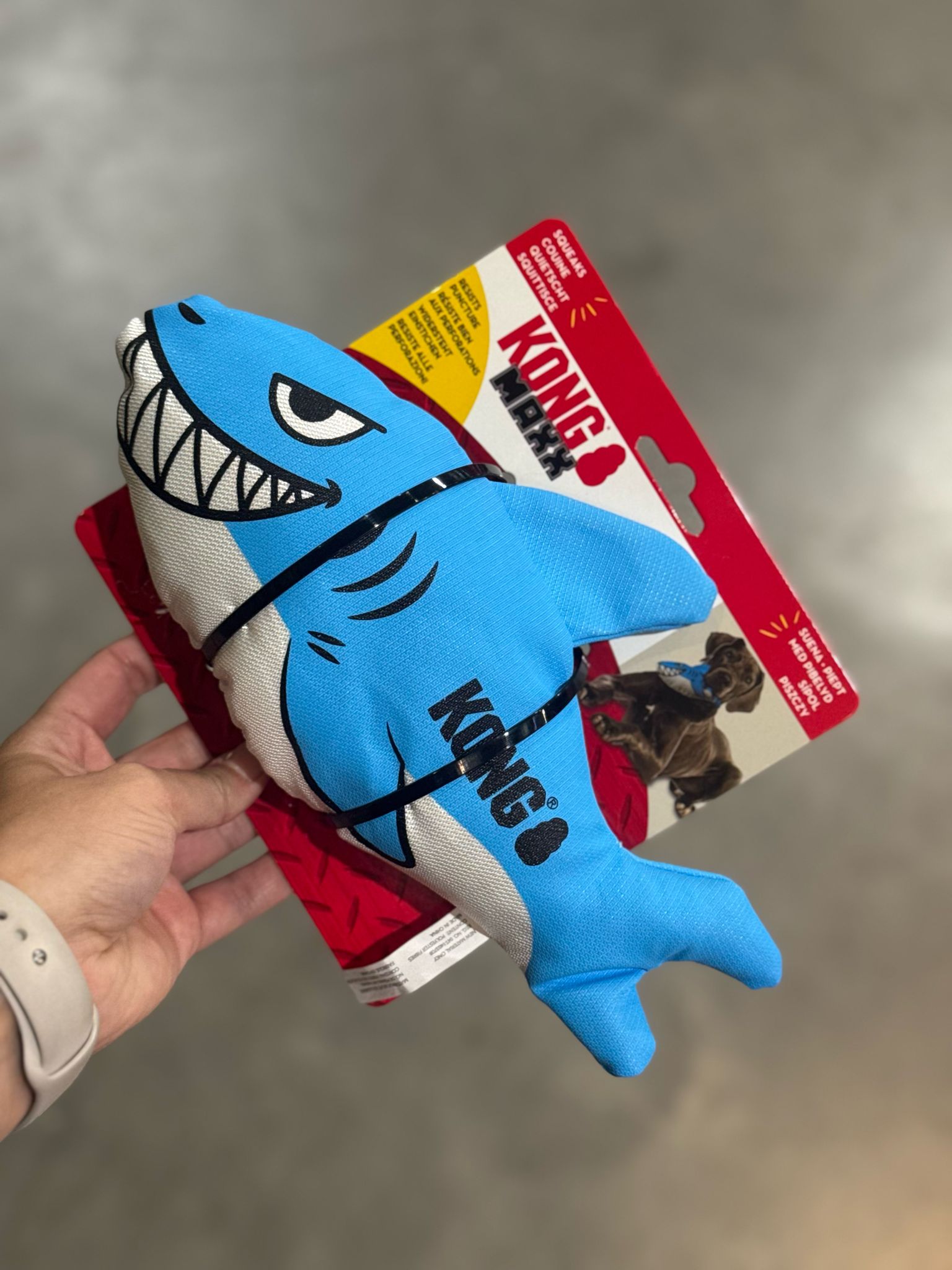 De derde product foto voor Kong Maxx Haai