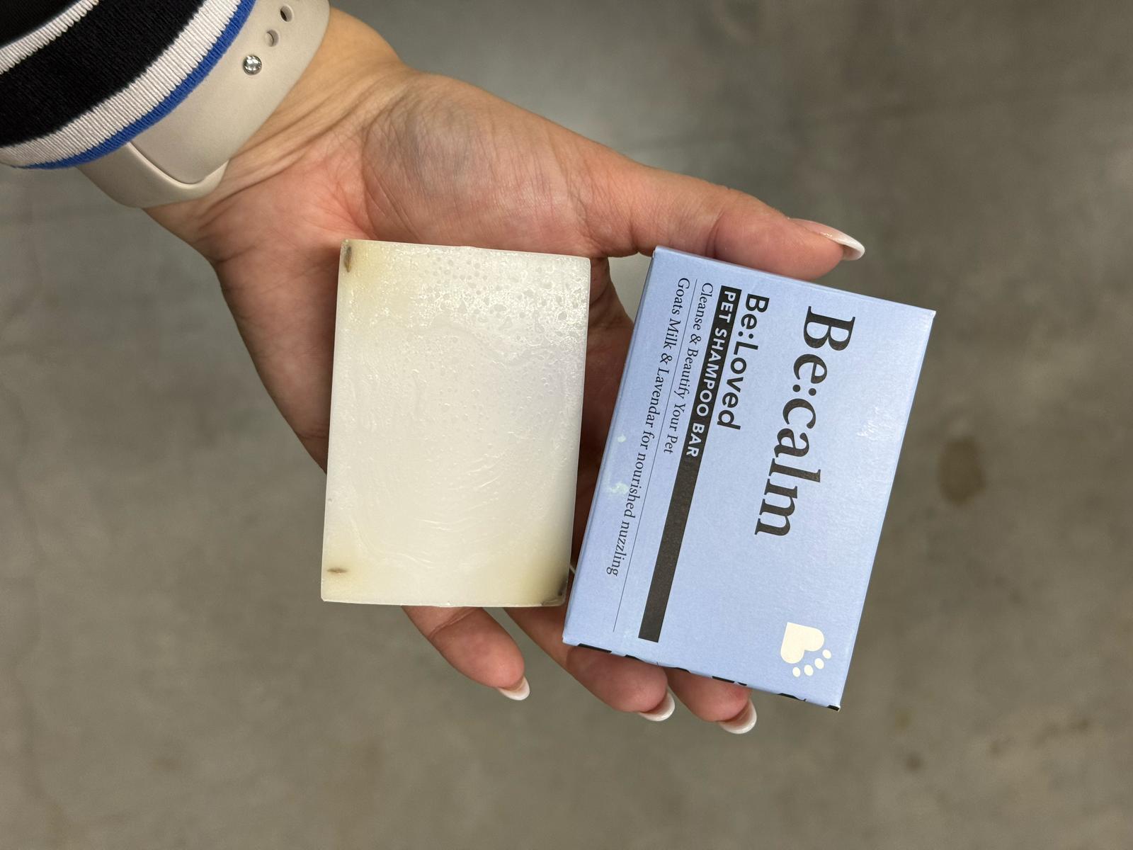 De tweede product foto voor Beloved pet shampoo bar