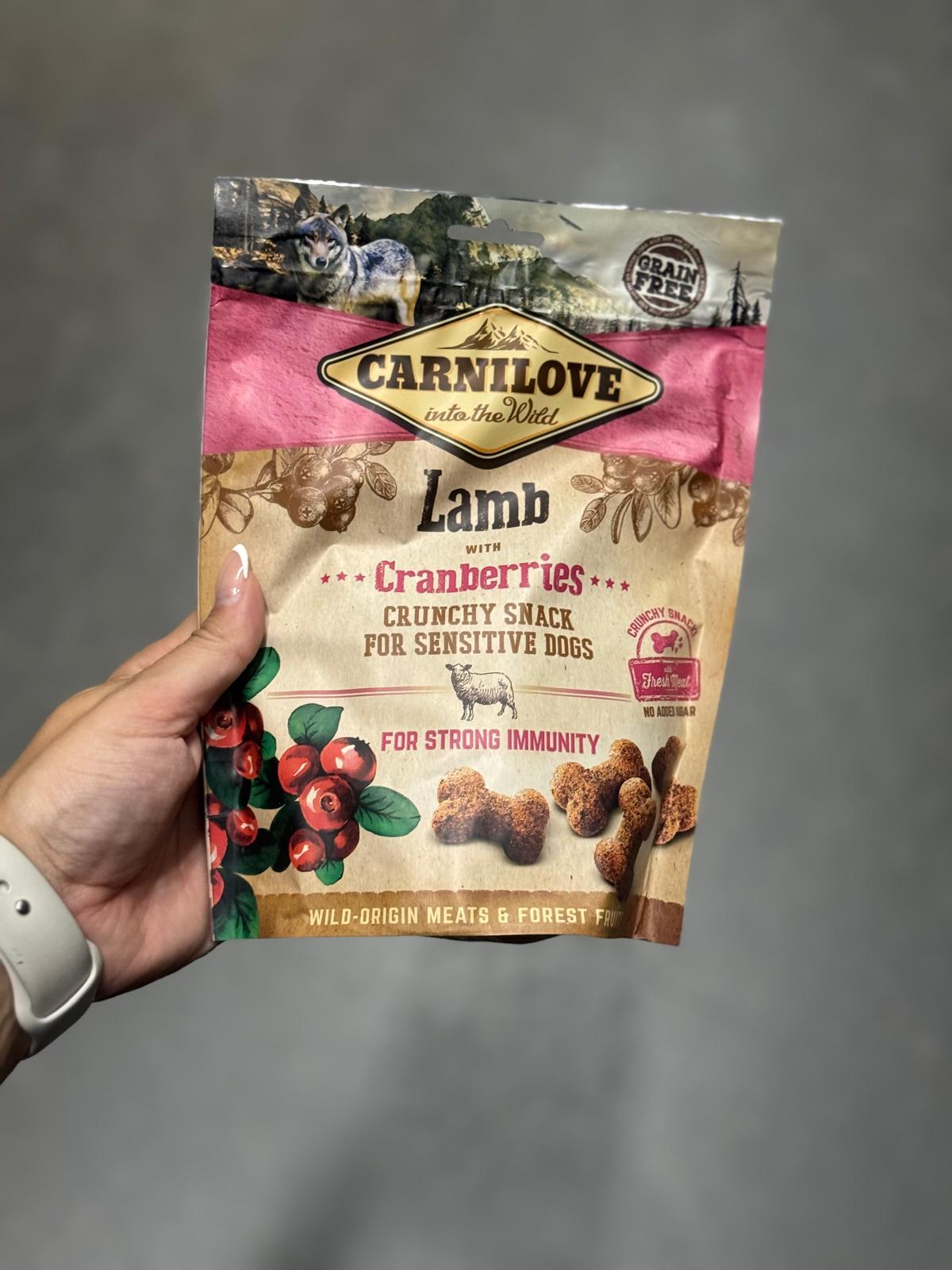 De product foto voor Carnilove Crunchy Snack Lam / Cranberries
