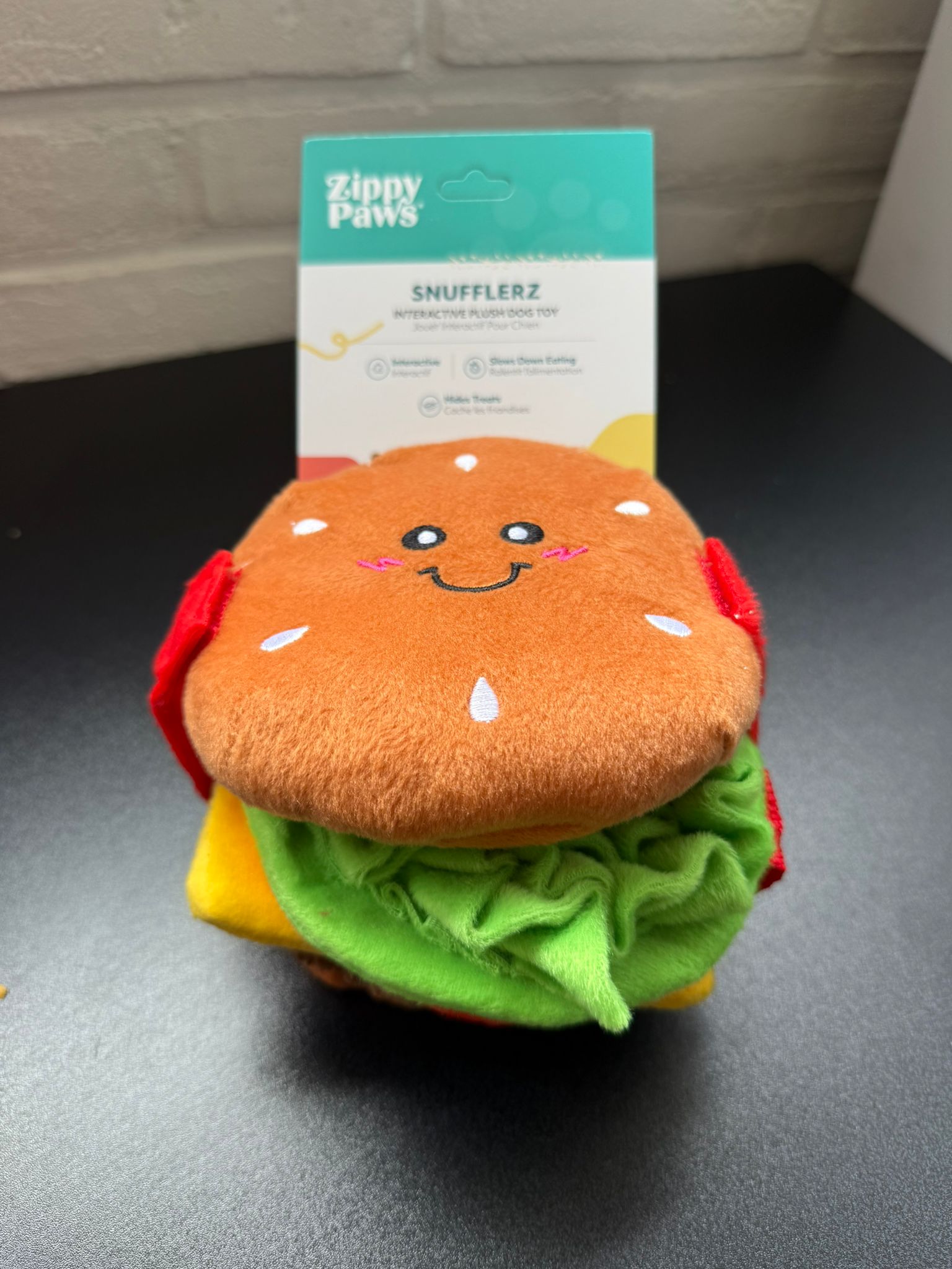 De product foto voor ZippyPaws Snufflerz Stacks – Cheeseburger