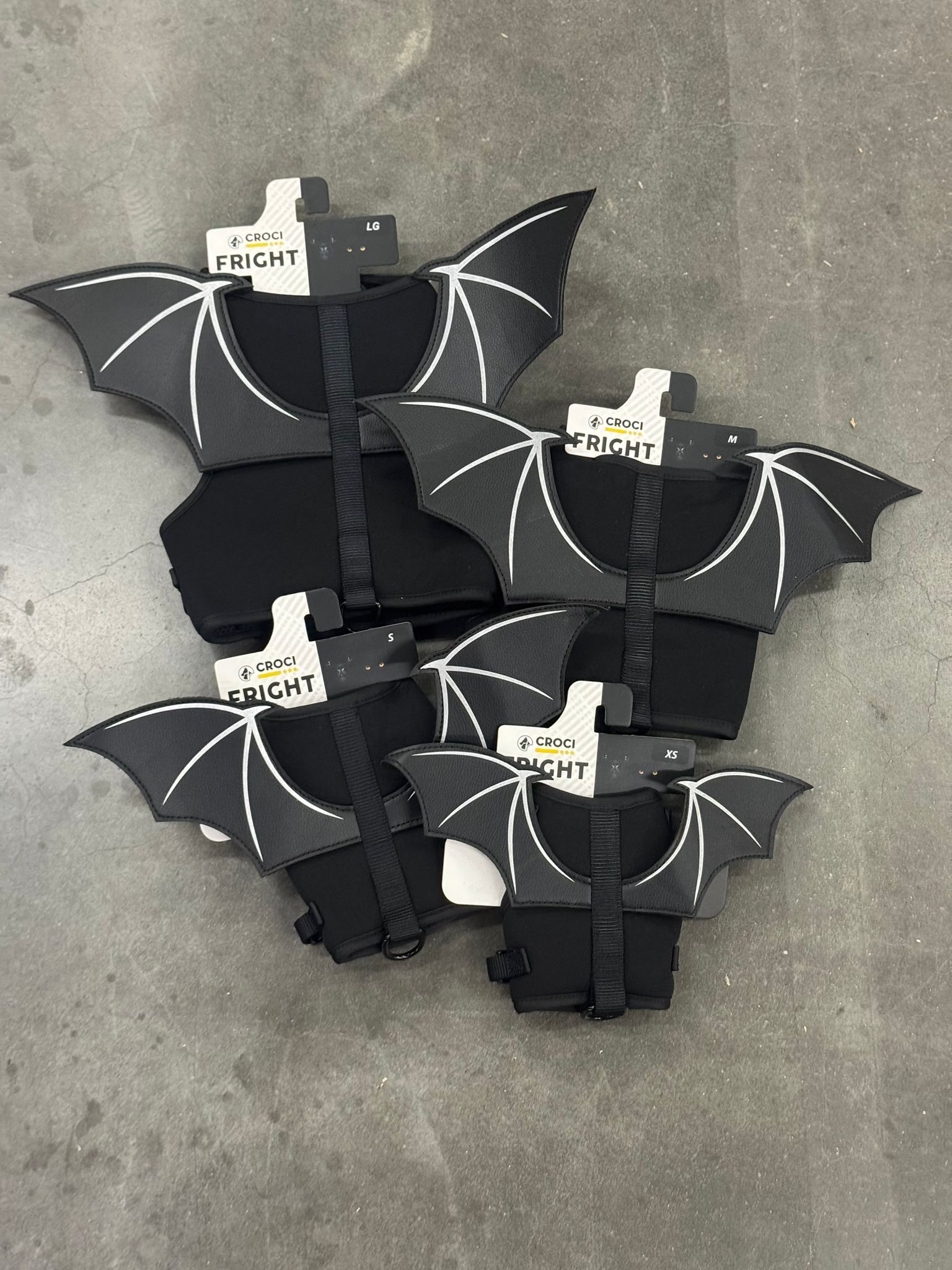 De product foto voor Halloween tuig voor hond fright night wings