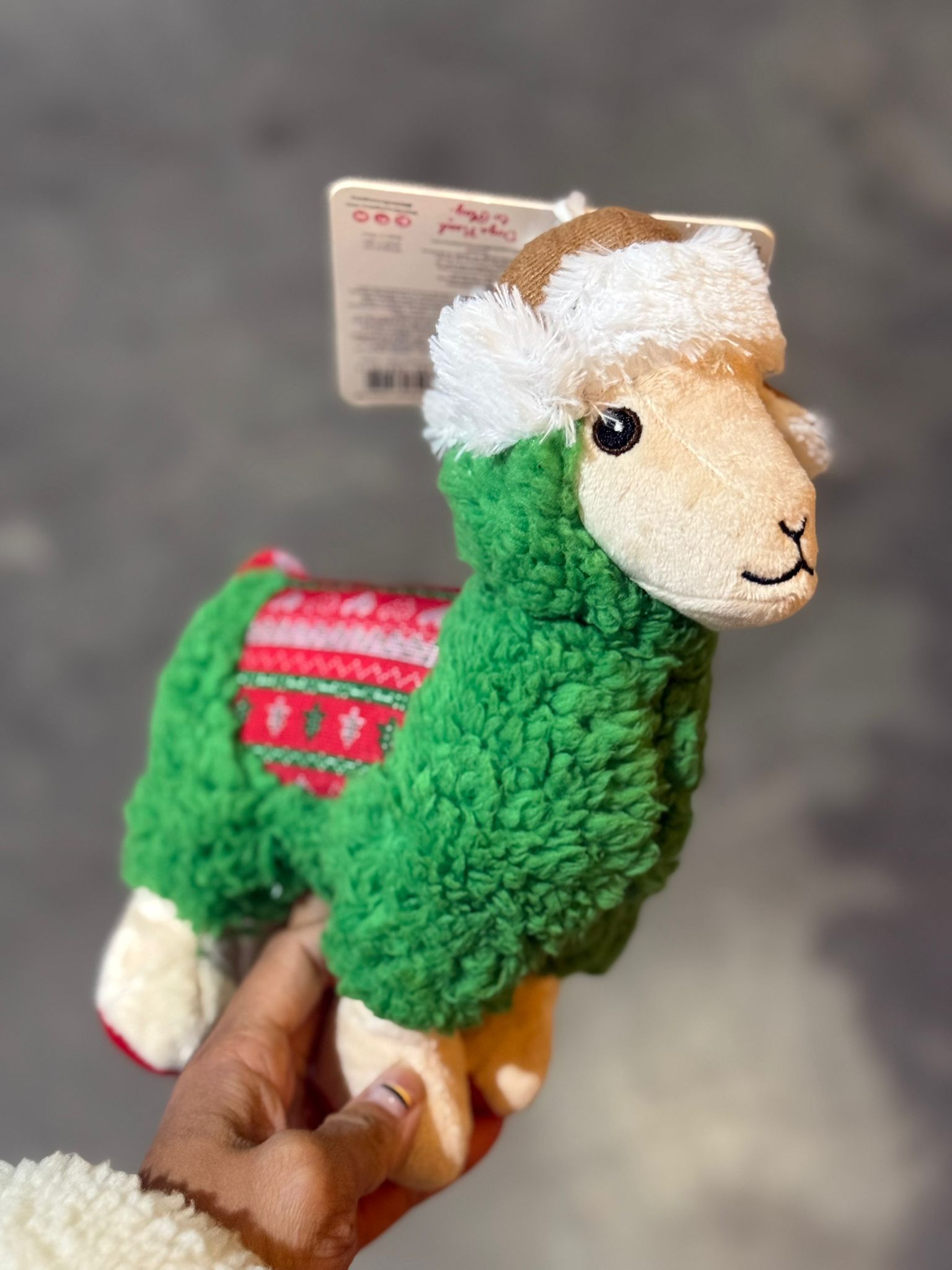 De eerste product foto voor KONG Holiday Sherps LLama