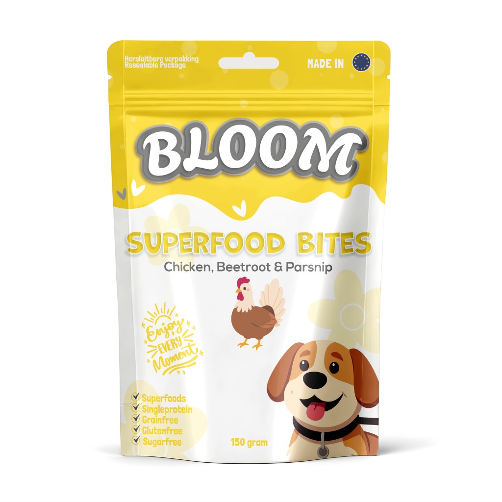 De product foto voor Bloom Superfood Bites – Chicken, Parsnip, Beetroot