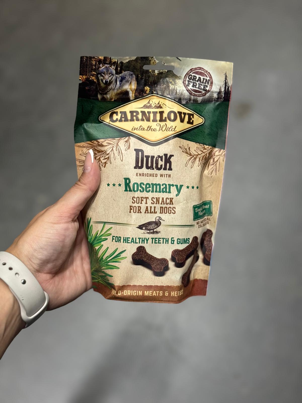 De product foto voor Carnilove Soft Snack Eend / Rozemarijn