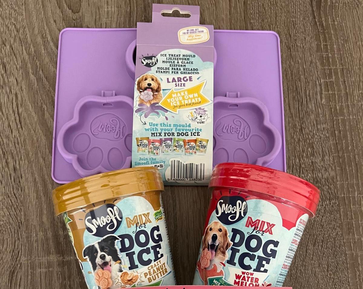 De derde product foto voor Smoofl mix - ijs voor honden
